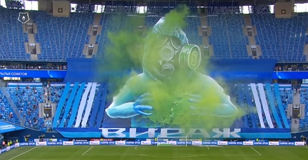 Навијачи Зенита спектакуларном кореографијом поздравили победу фудбала над вирусом корона (ВИДЕО)